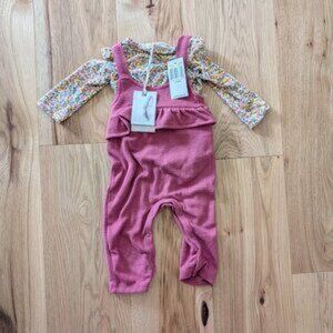 NWT Jessica Simpson baby girl set (overalls and long sleeve bodysuit) size 6/9m